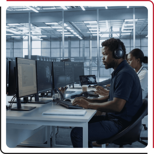 IT Support_Dark Square_02